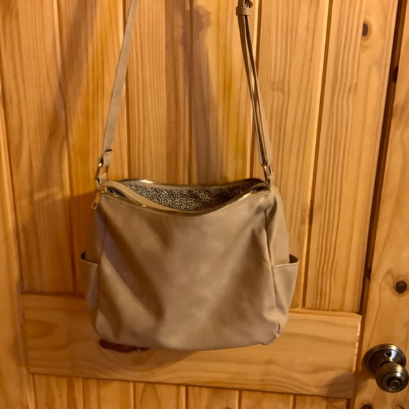 Purse - Picture 2 of 3